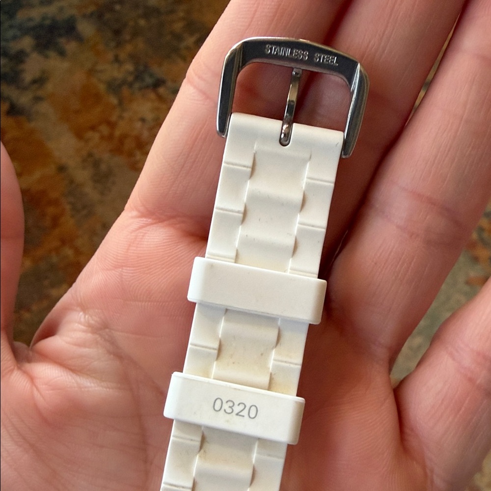 Juicy Couture White Crown Dial Heart Accent Square Watch - Picture 6 of 6